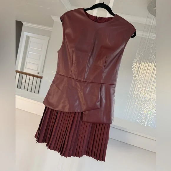 COMMENSE Faux Leather Dress with Peplum Detail - Picture 3 of 7